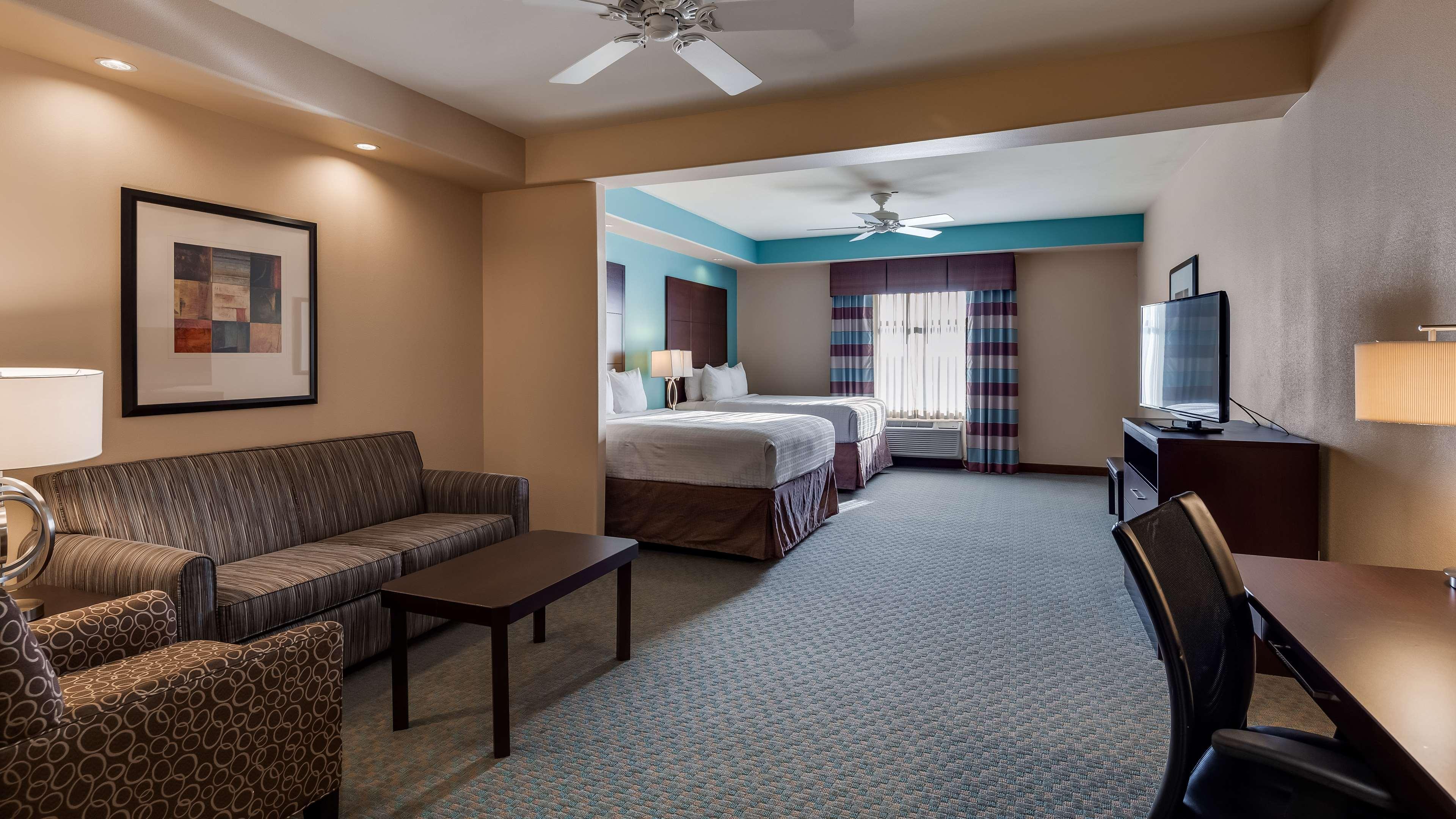 Best Western Plus Midland Suites Ngoại thất bức ảnh
