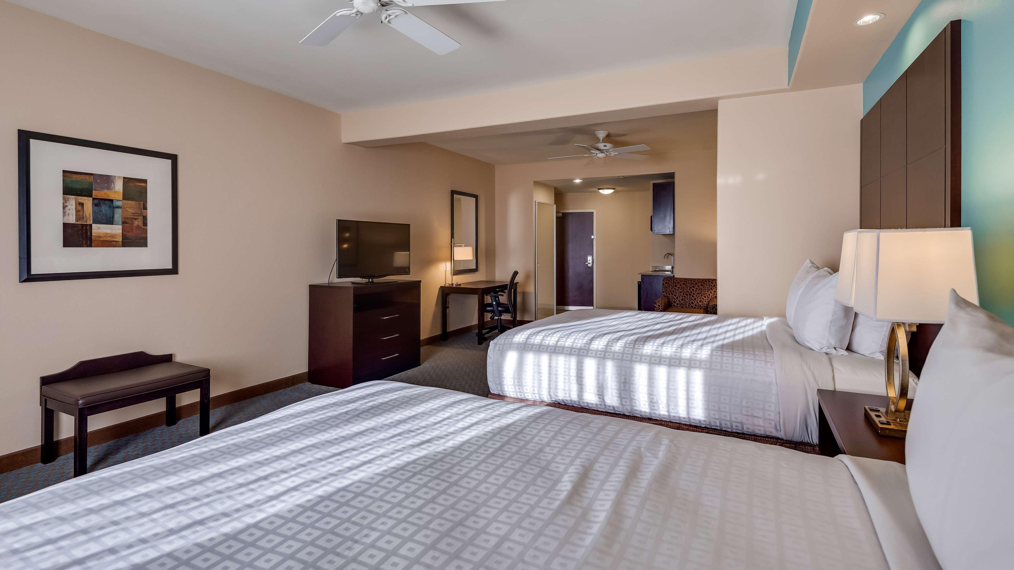 Best Western Plus Midland Suites Ngoại thất bức ảnh