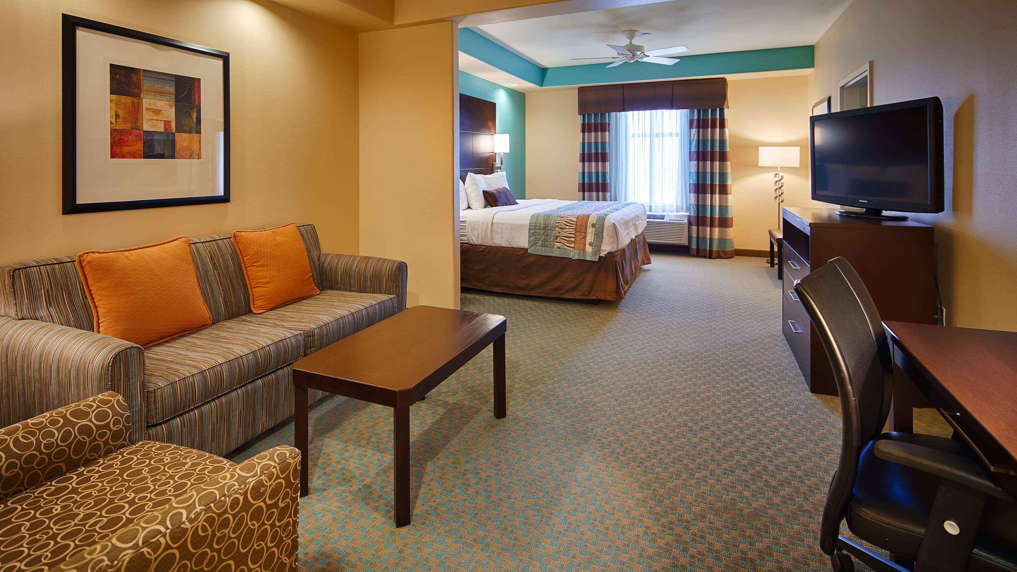 Best Western Plus Midland Suites Ngoại thất bức ảnh