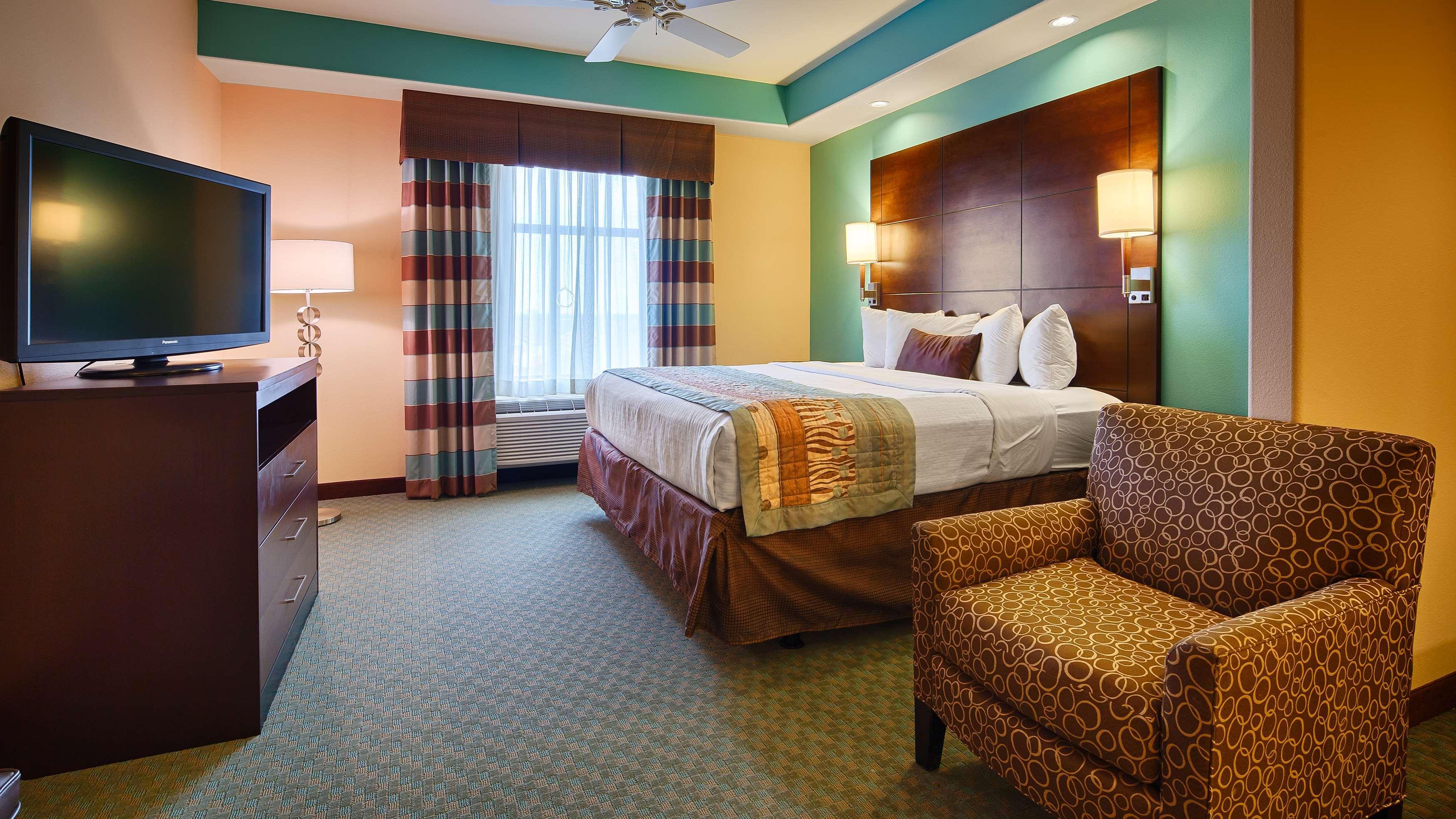 Best Western Plus Midland Suites Ngoại thất bức ảnh