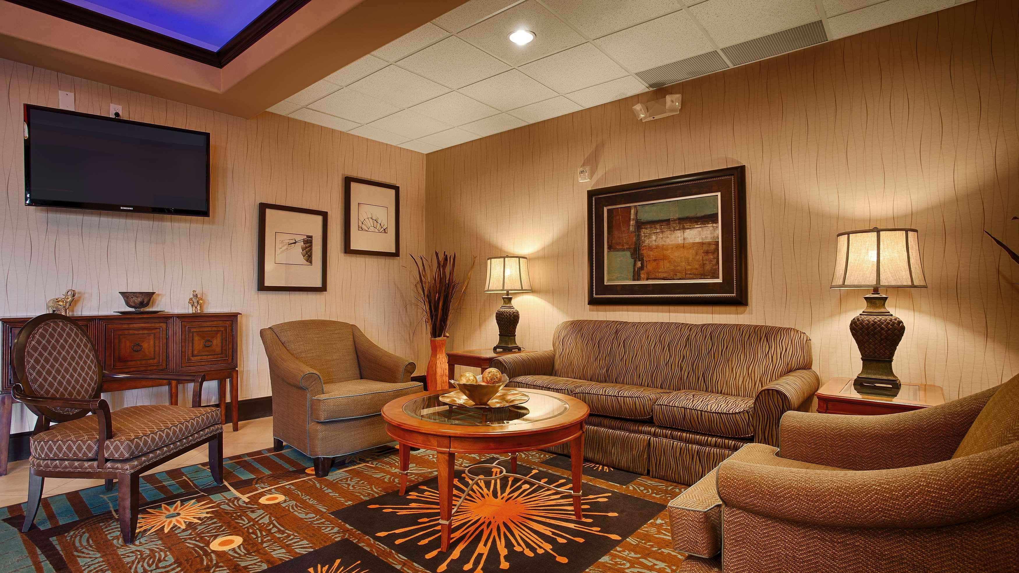 Best Western Plus Midland Suites Ngoại thất bức ảnh