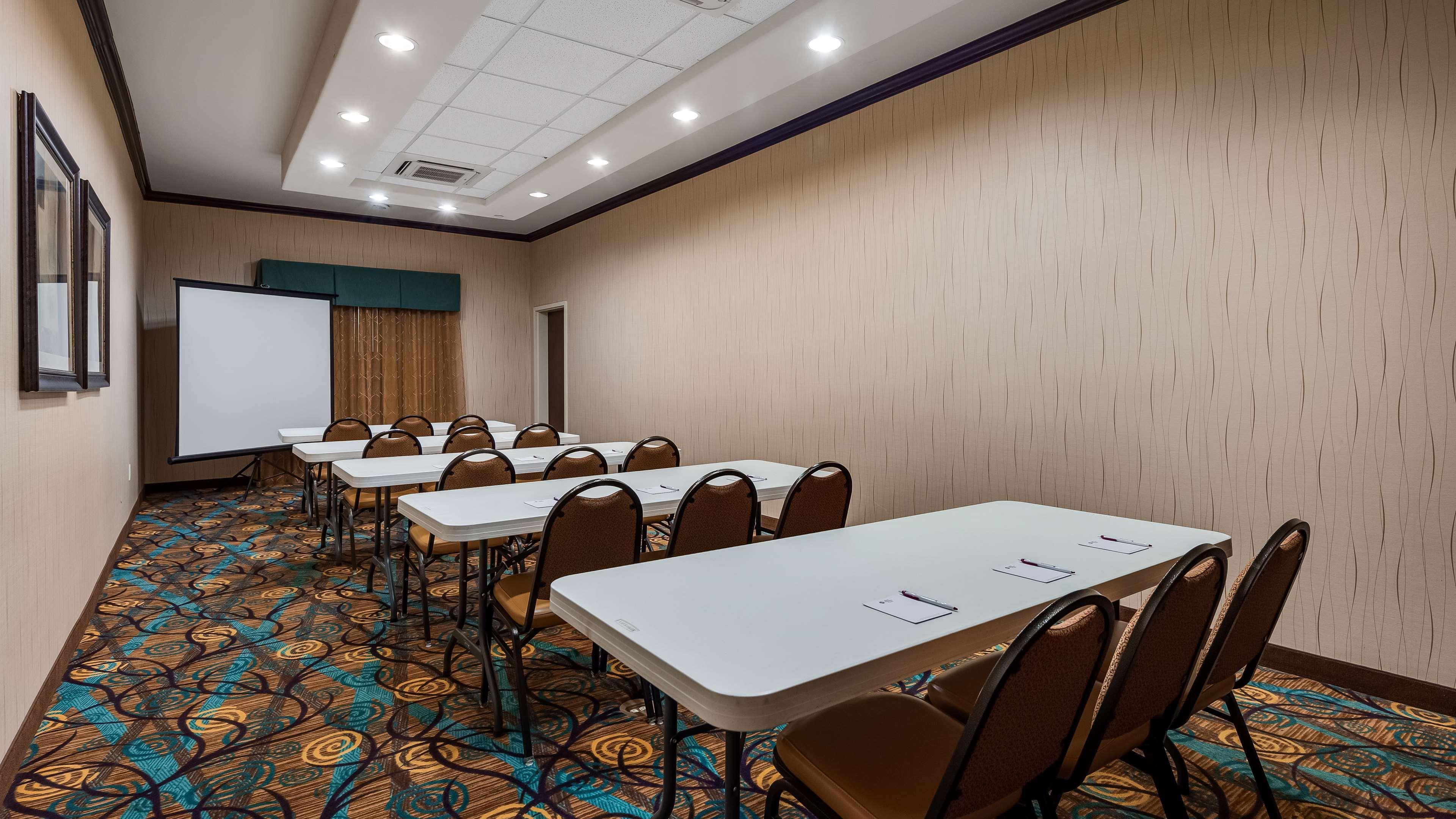 Best Western Plus Midland Suites Ngoại thất bức ảnh