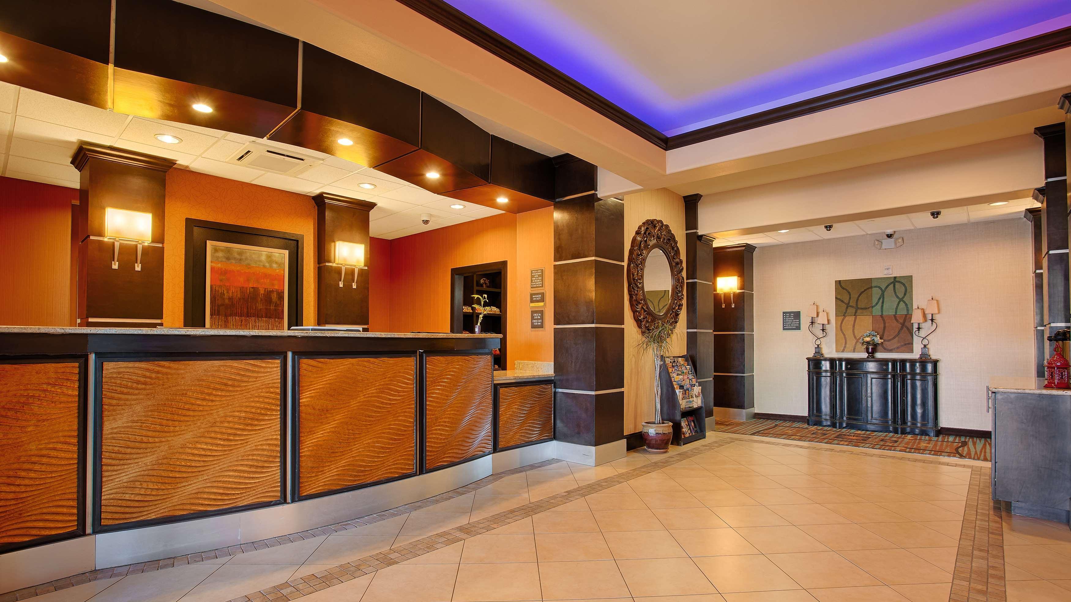 Best Western Plus Midland Suites Ngoại thất bức ảnh