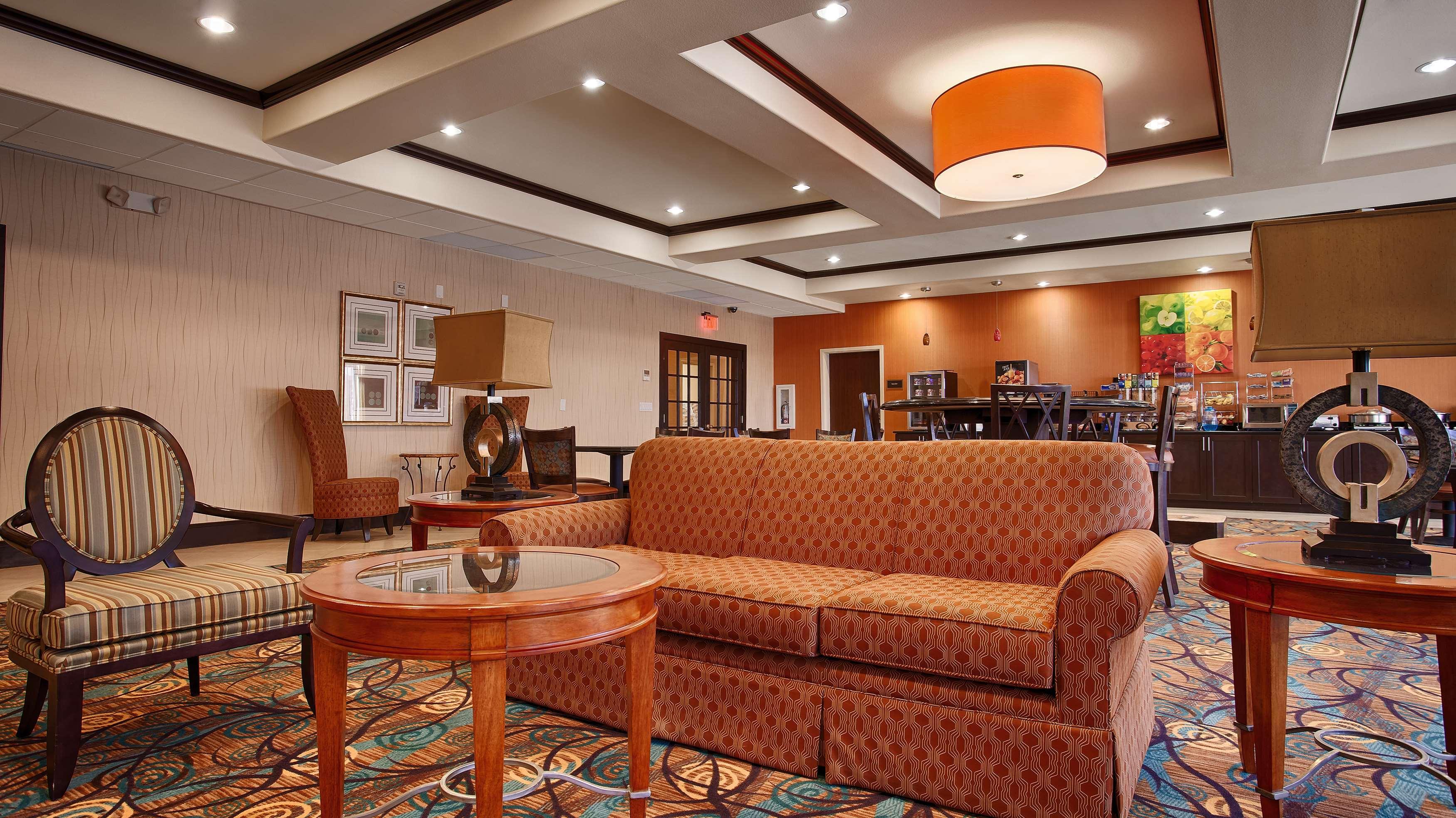 Best Western Plus Midland Suites Ngoại thất bức ảnh