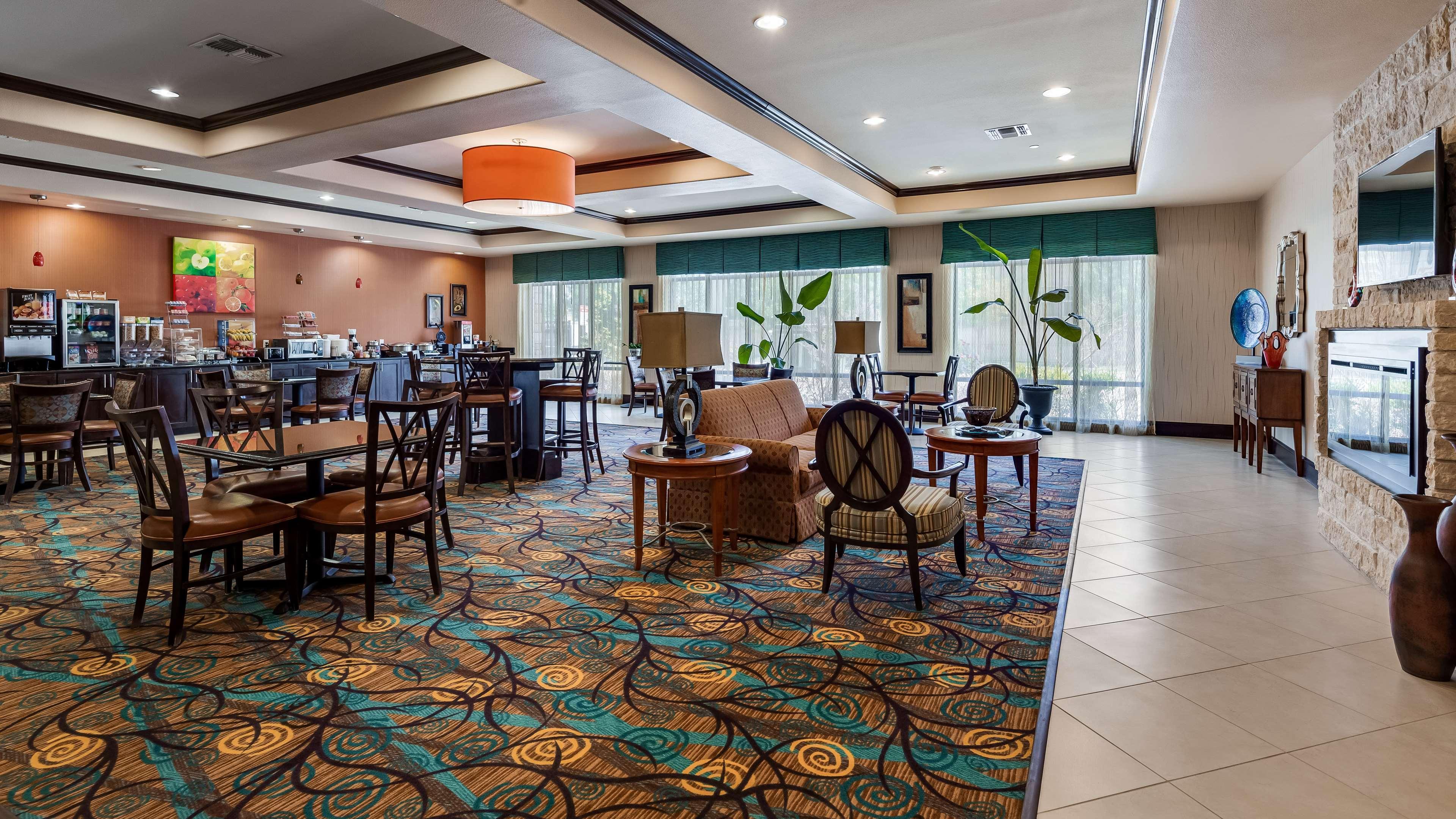 Best Western Plus Midland Suites Ngoại thất bức ảnh