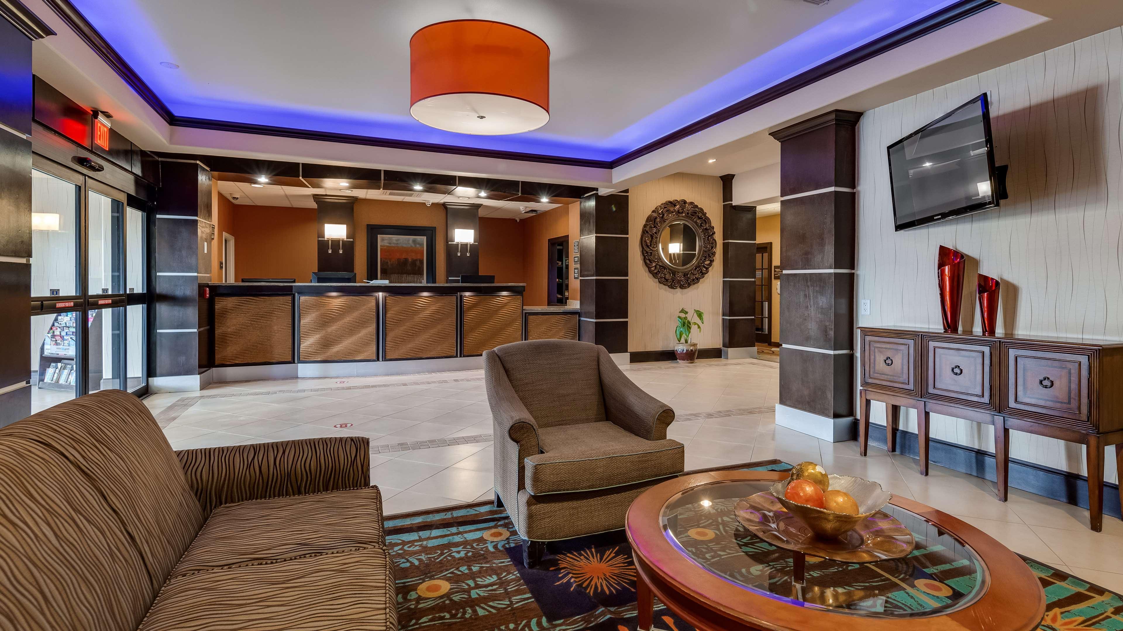 Best Western Plus Midland Suites Ngoại thất bức ảnh
